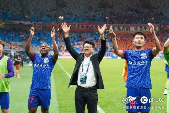 美女自己脱内衣私密部位无挡